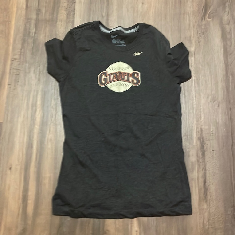 San Fransisco Giants tshirt